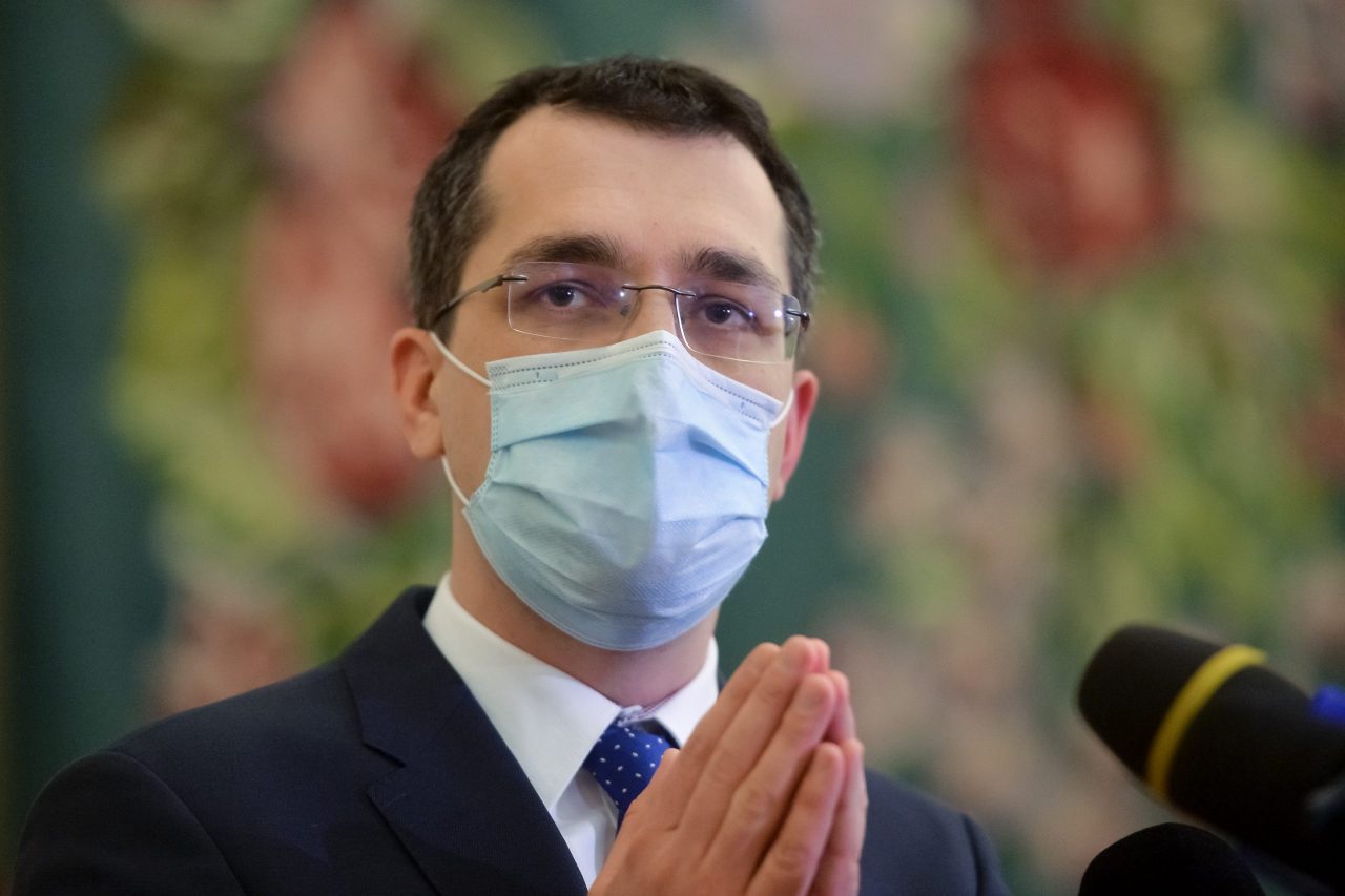 Vlad Voiculescu: Măsurile pe care România le-a luat nu sunt mai drastice decât în alte țări. Singura șansă pe care o avem este vaccinarea