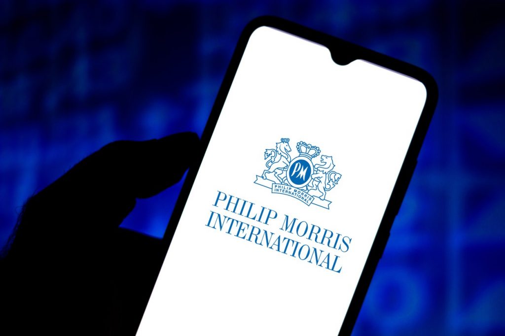 Bătălia pe produsele din tutun încălzit: BAT și-a dat în judecată competitorul Philip Morris pentru încălcarea brevetelor