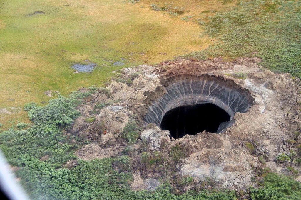 Cum s-au format craterele „misterioase” din Siberia. Oamenii de știință au făcut marea descoperire