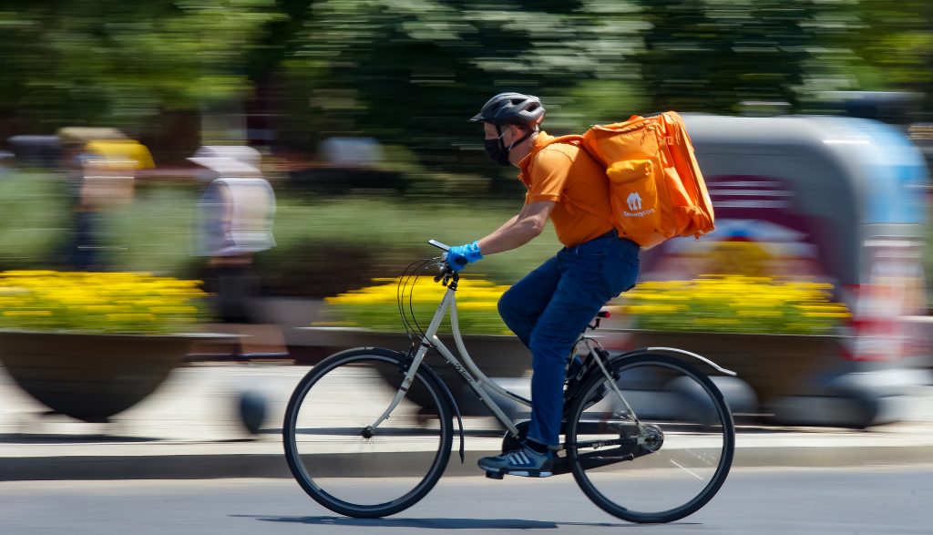 În Capitală ar putea fi adoptat un nou regulament pentru circulația bicicletelor. Se vrea o infrastructură unitară în tot orașul