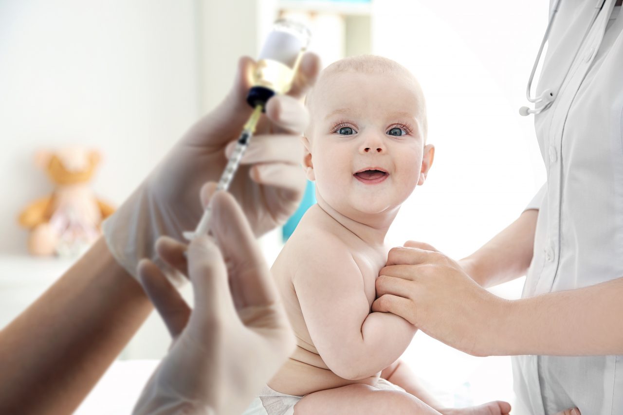 Moderna, prima companie care testează vaccinul COVID-19 pe copii între 6 luni și 11 ani