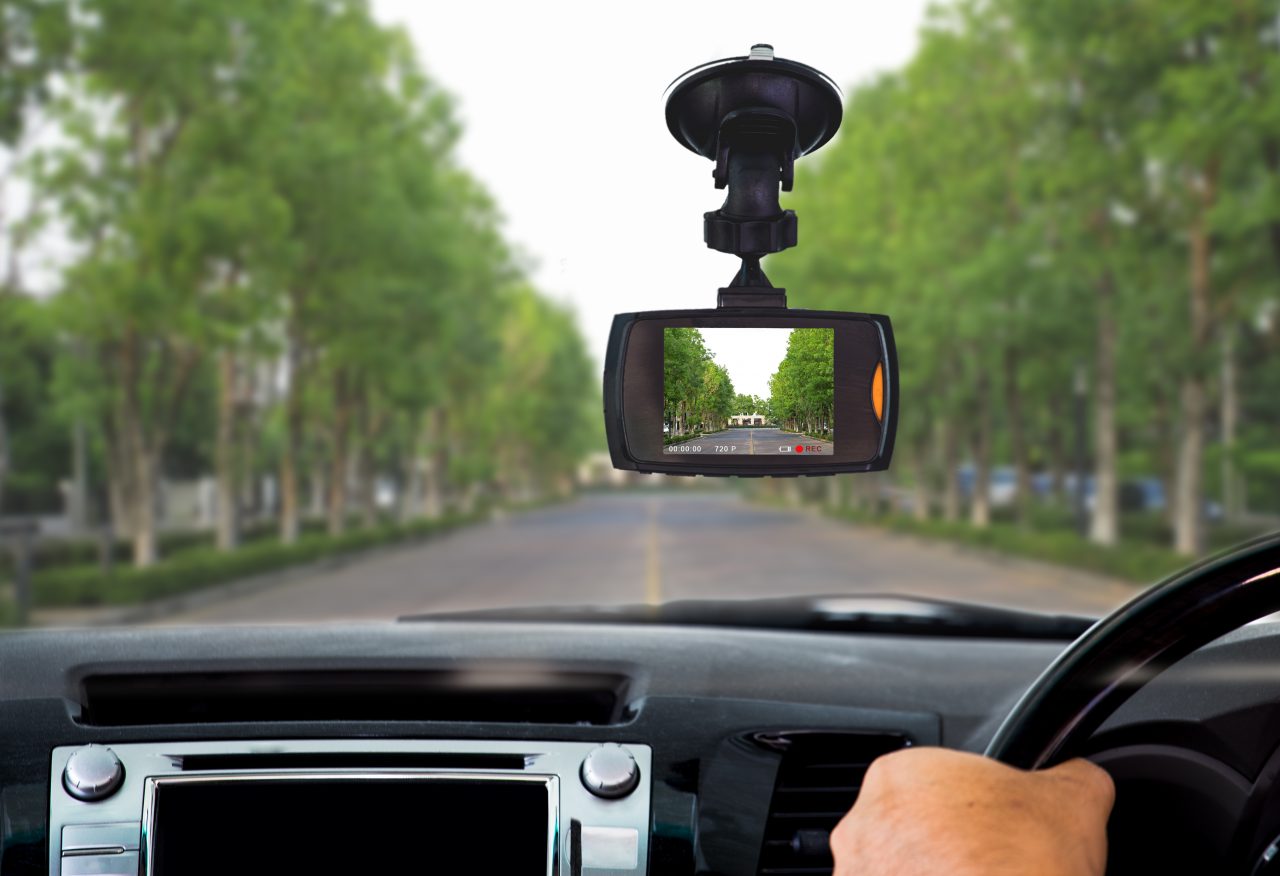 Unele filmări din trafic sunt luate în considerare de polițiști, altele nu. Explicațiile unui avocat