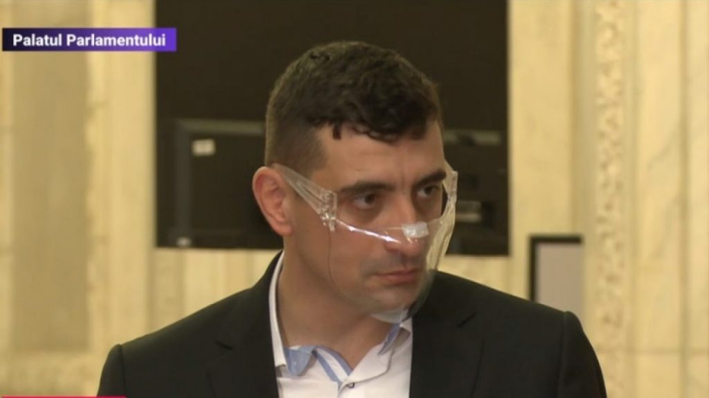 George Simion, contre cu Florin Cîțu, pe holurile Parlamentului: „De ce nu vă dați demisia?” | Ce a răspuns premierul