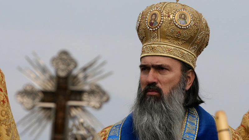 Arhiepiscopia Tomisului vinde insigne cu stema Rusiei. Ce a răspuns vânzătoarea de la magazinul de suveniruri