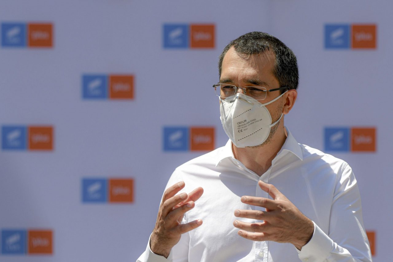 DEZVĂLUIRI INCENDIARE. Ministrul Voiculescu își acoperă iarăși greșelile dând vina pe funcționari ai Ministerului! (DOCUMENT EXPLOZIV)
