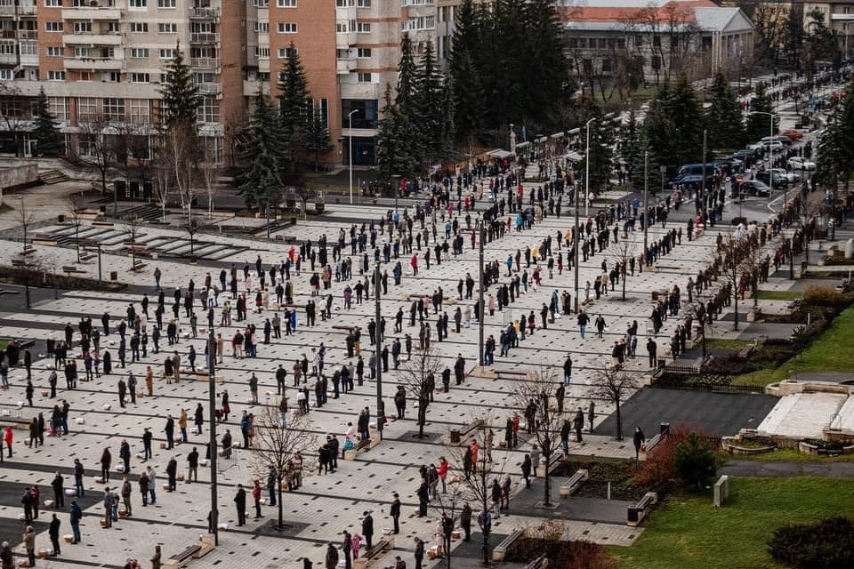 Peste 3.000 de persoane au participat la ceremonia de Paştele catolic, la Miercurea Ciuc