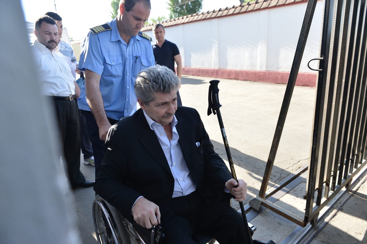 Sorin Ovidiu Vîntu scapă de dosarul de dare de mită în legătură cu numirea lui Liviu Mihaiu guvernator al Deltei Dunării. Faptele s-au prescris