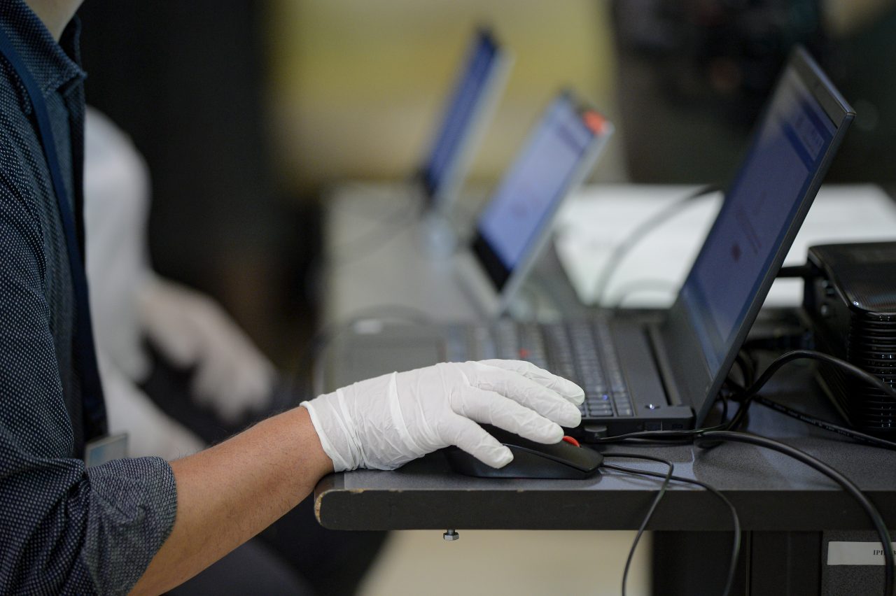 STS, precizări referitoare la decesele asociate COVID-19: „Fiecare deces înregistrat în Corona Forms are ID unic”