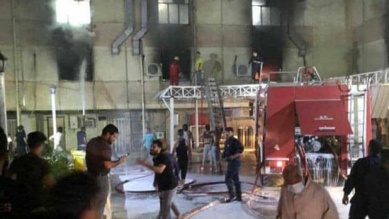 Peste 20 de morți și zeci de răniți în secția ATI a unui spital Covid din Irak, după un incendiu provocat de explozia unui rezervor de oxigen (VIDEO)
