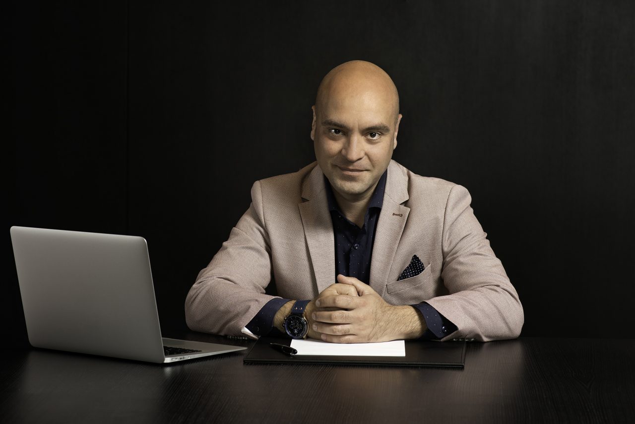 Analiză: Românii care iau un credit imobiliar prin brokeri vor case mari. Pentru ce alte nevoi se împrumută de la bănci
