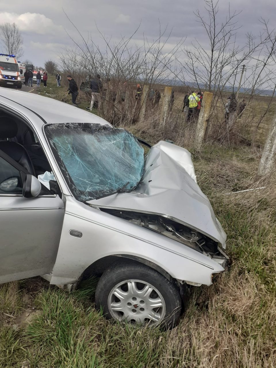 Accident grav în județul Iași. O persoană a murit și alte trei au fost rănite, printre care și un copil (FOTO)