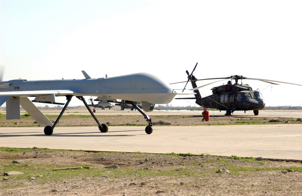 Încă un atac asupra bazelor americane din Irak. Două rachete au țintit Balad Air Base