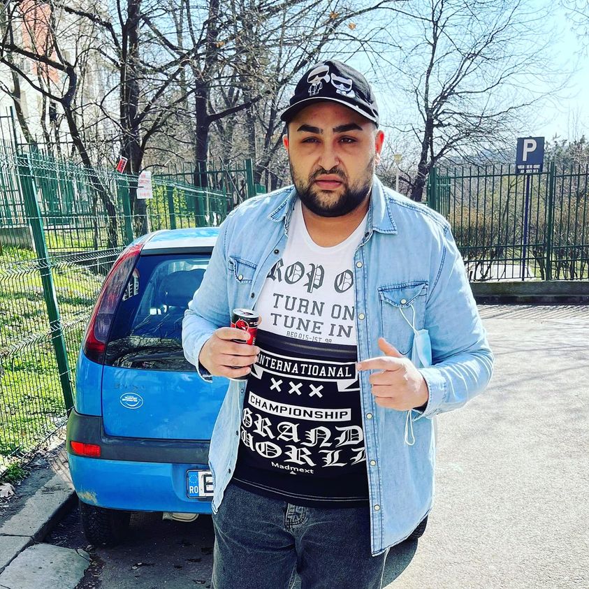 Cuțitarul de la Secția 9 și-a dorit, de ziua lui de naștere, să „spintece un polițist”. În noaptea atacului, agresorul a sărbătorit împlinirea vârstei de 28 de ani! (EXCLUSIV)