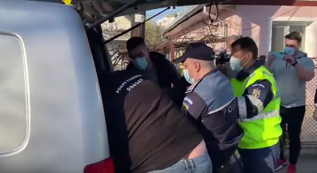 Cine este bărbatul care a sunat la „Nașul TV” pentru a anunța că și-a omorât mama (VIDEO)