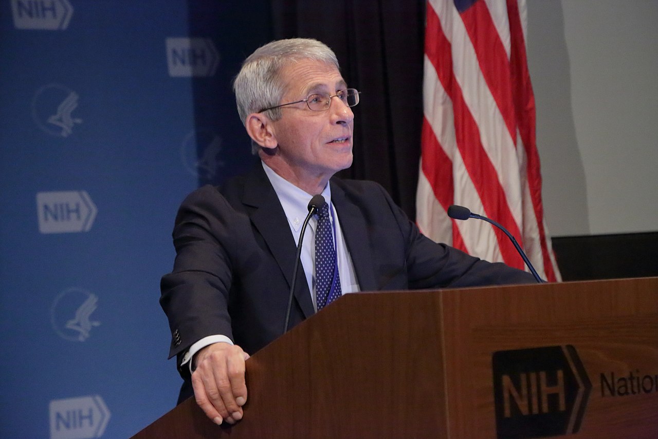 Dr. Anthony Fauci, convins că se va relua vaccinarea cu Johnson & Johnson!