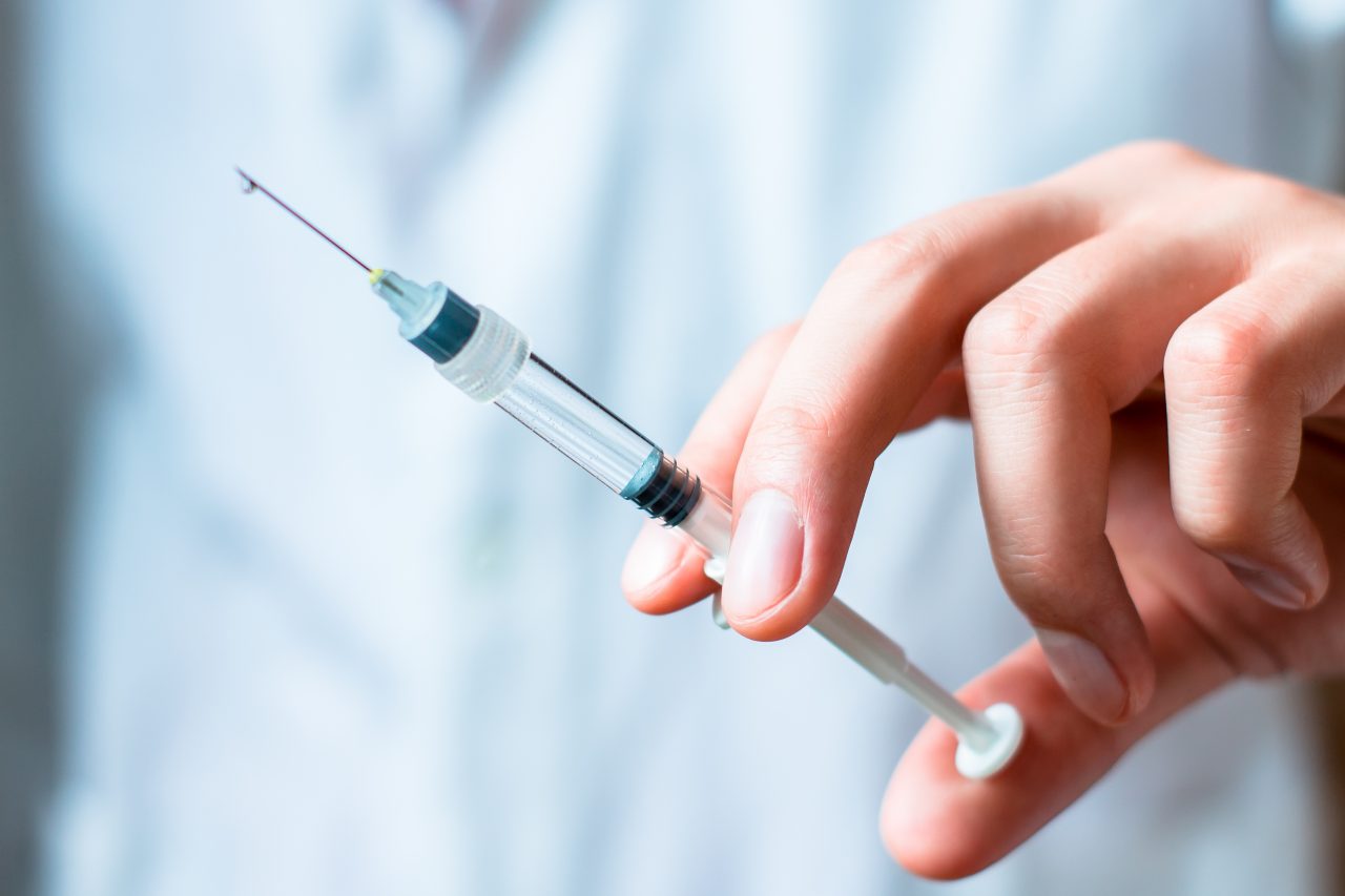 Țara noastră va primi o nouă tranșă de vaccin Pfizer. Peste 700.000 de doze sosesc, marți, în România
