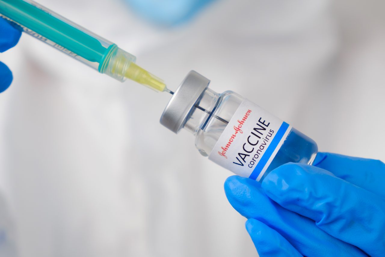 EMA accelerează evaluarea vaccinului Johnson & Johnson