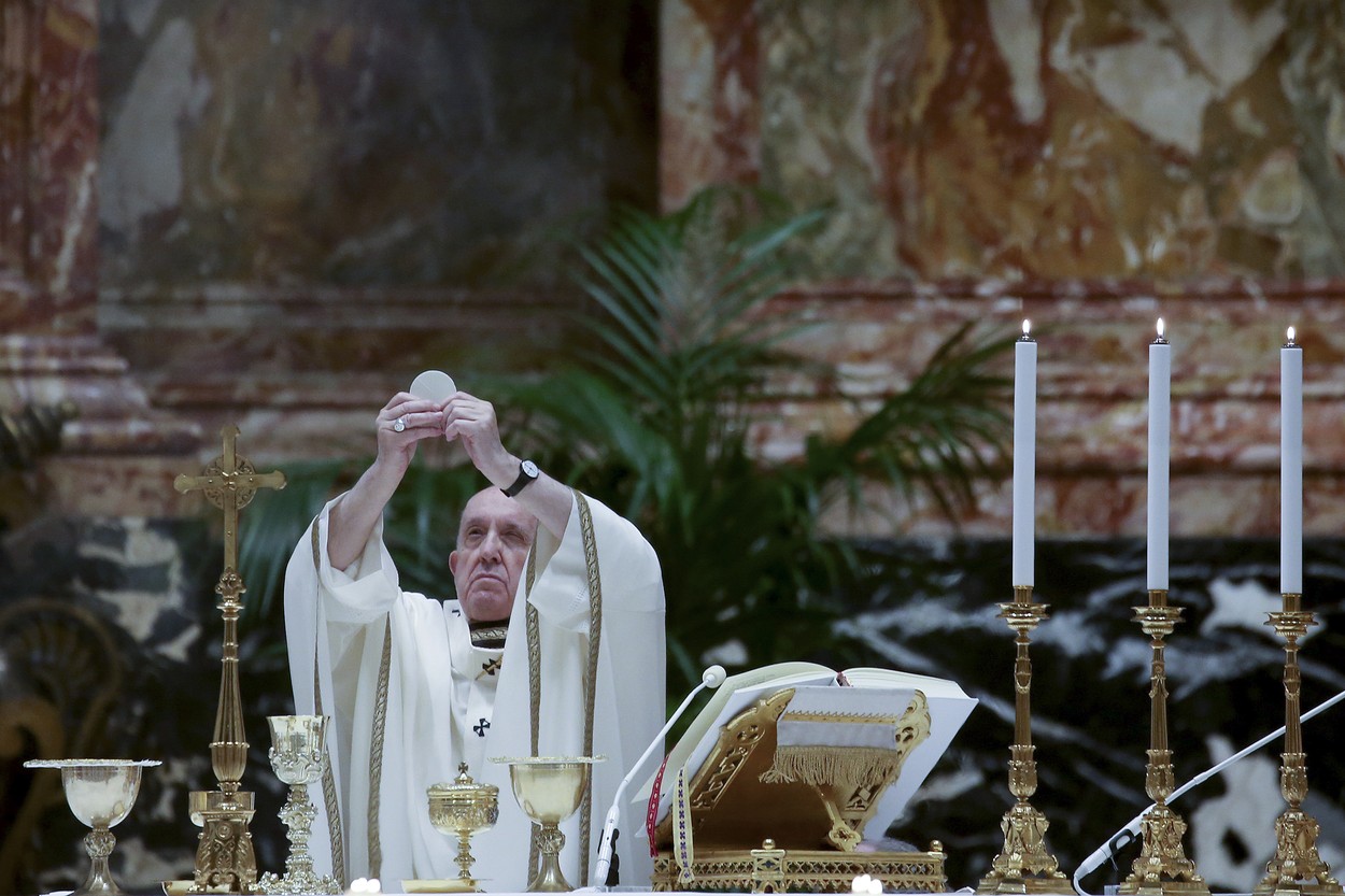 8 ȘTIRI DE LA ORA 8. Mesajul Papei Francisc cu ocazia Paștelui catolic