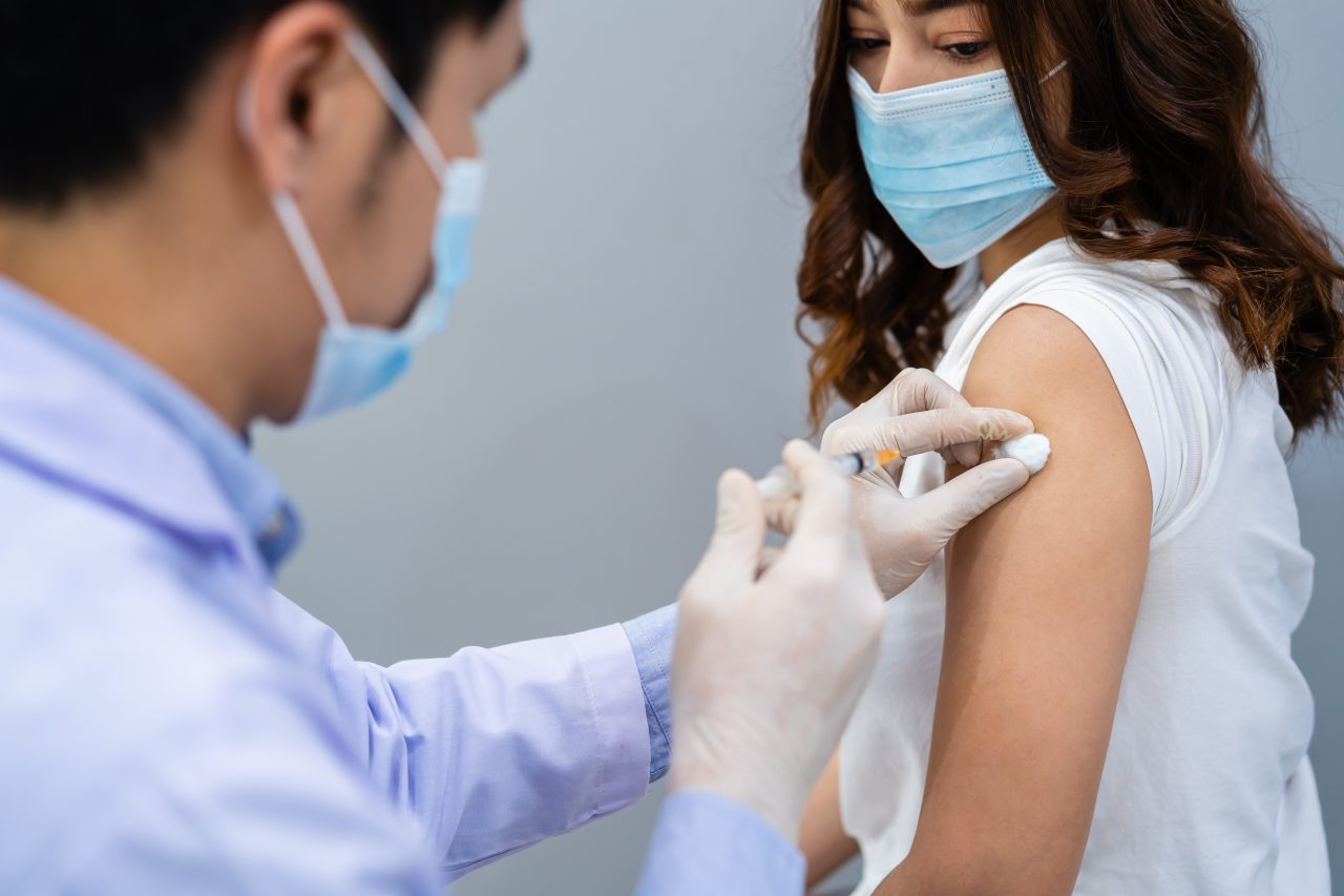 Ministerul Sănătății anunță că rapelul nu se poate face cu alt vaccin decât cel utilizat la prima doză