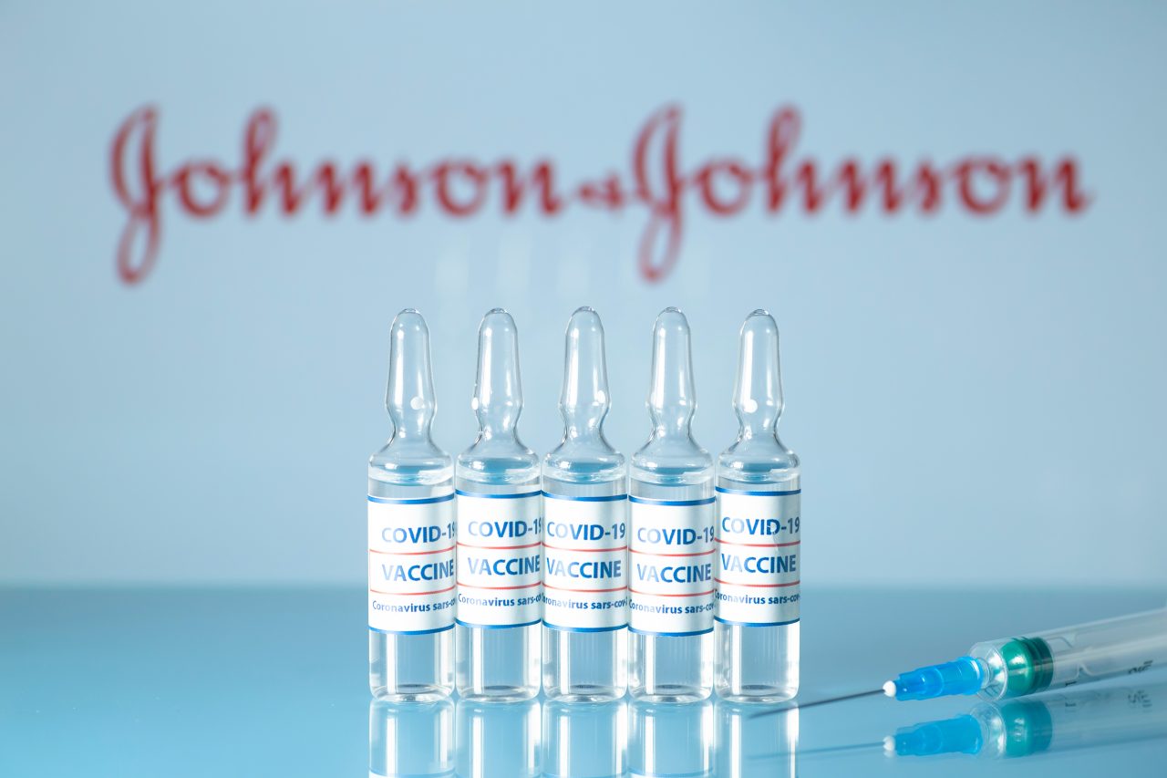 Johnson & Johnson a început livrările de vaccin anti-COVID către UE