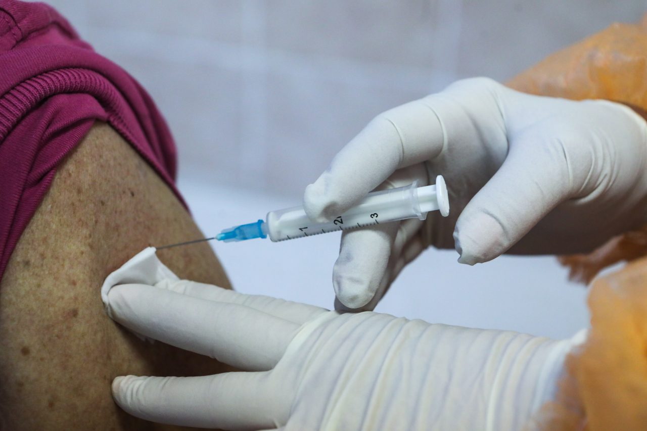 România, pe locul 4 în UE în ceea ce privește numărul de persoane vaccinate cu ambele doze