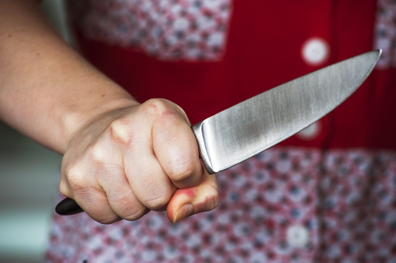 Dispută conjugală sfârșită tragic: Tatăl a 7 copii, înjunghiat de propria soție și mama copiilor