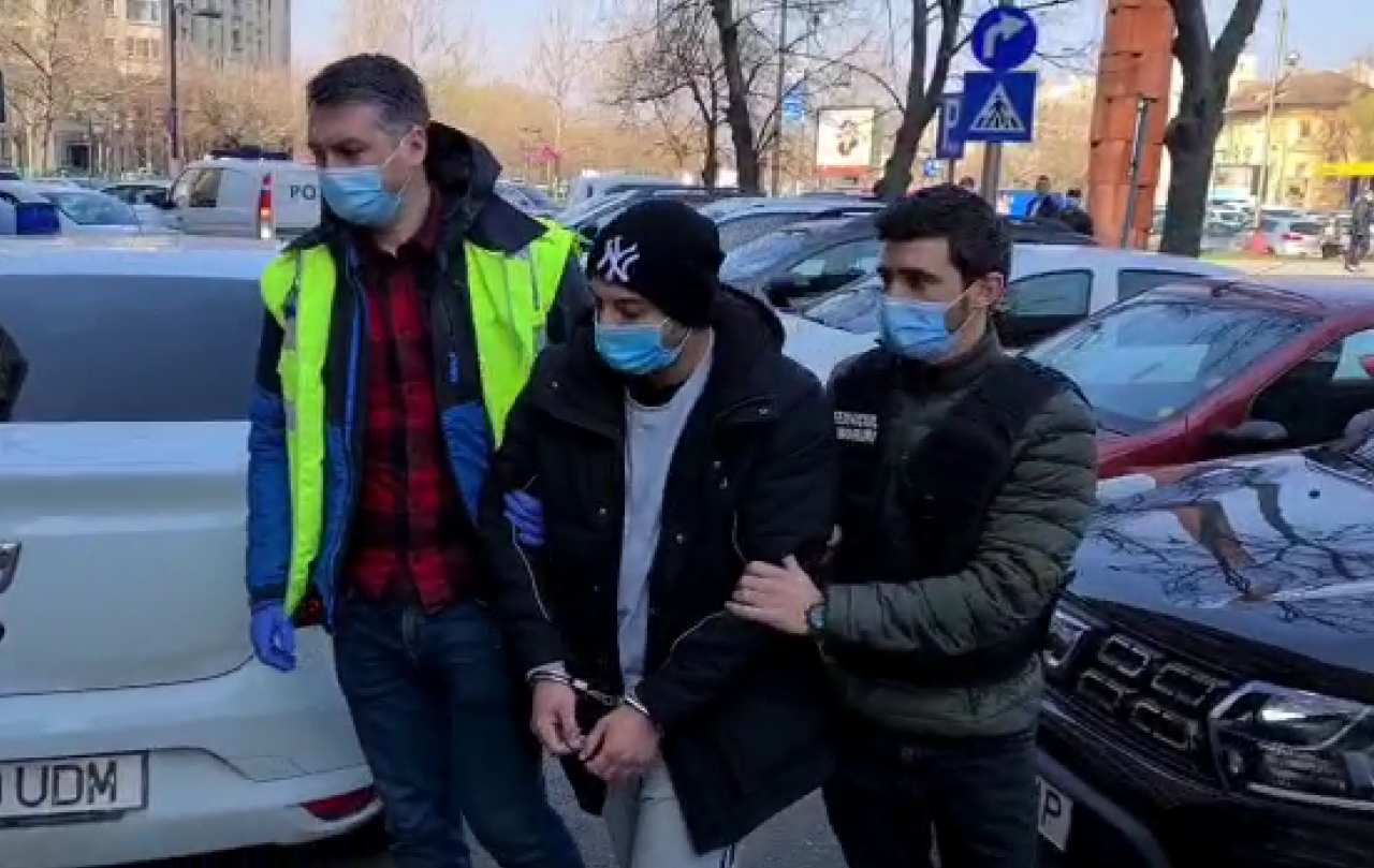 Sute de britanici, vizitați acasă de ucigașul bucătarului din Aleea Diham. Criminalul era privit ca un erou! (EXCLUSIV)