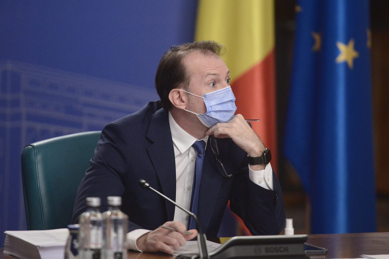 „Îmi este dor să merg la concerte, la mare sau să beau o cafea pe terasă, relaxat”. Mesajul premierului, cu imagini din ultimul turneu al trupei Metallica, din 2019