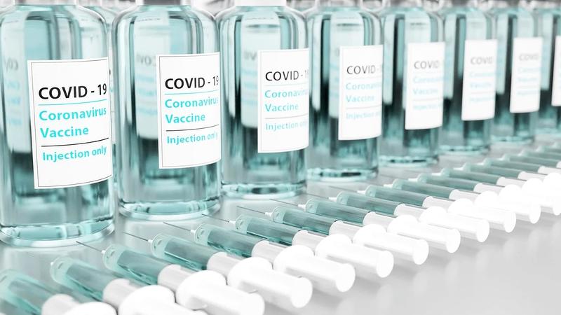 Mai mult de jumătate dintre români spun că vaccinurile sunt singura modalitate de a depăși pandemia (Eurobarometru)