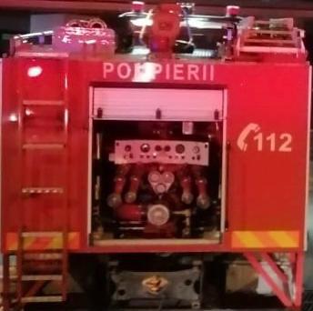 Pericol între Bușteni și Azuga. Incendiu la un vagon încărcat cu 56 de tone de benzină. Întregul tren este plin de combustibil