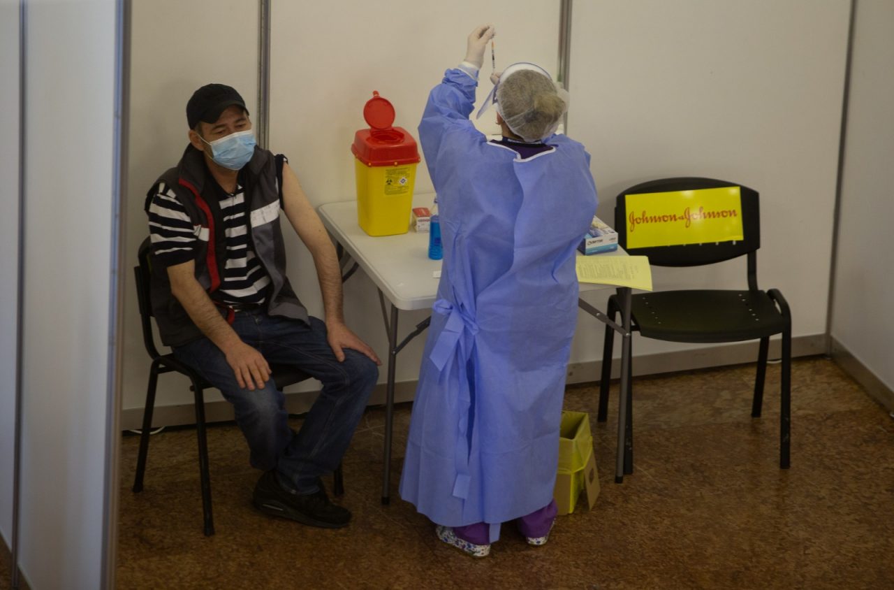 De Ziua Națională a României, MApN organizează un maraton de vaccinare în mai multe spitale militare din țară