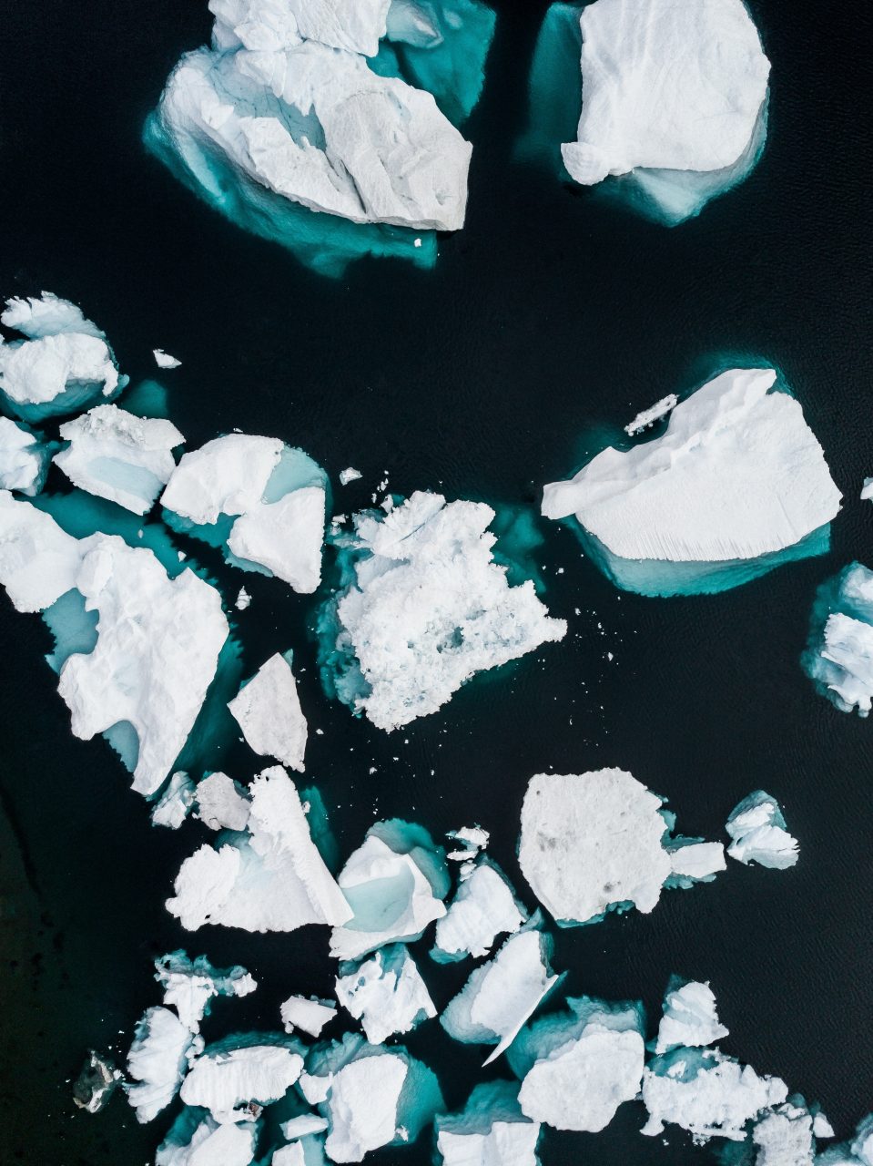 Cel mai mare aisberg din lume s-a desprins din Antarctica. Are 170 de kilometri lungime şi 25 de kilometri lăţime
