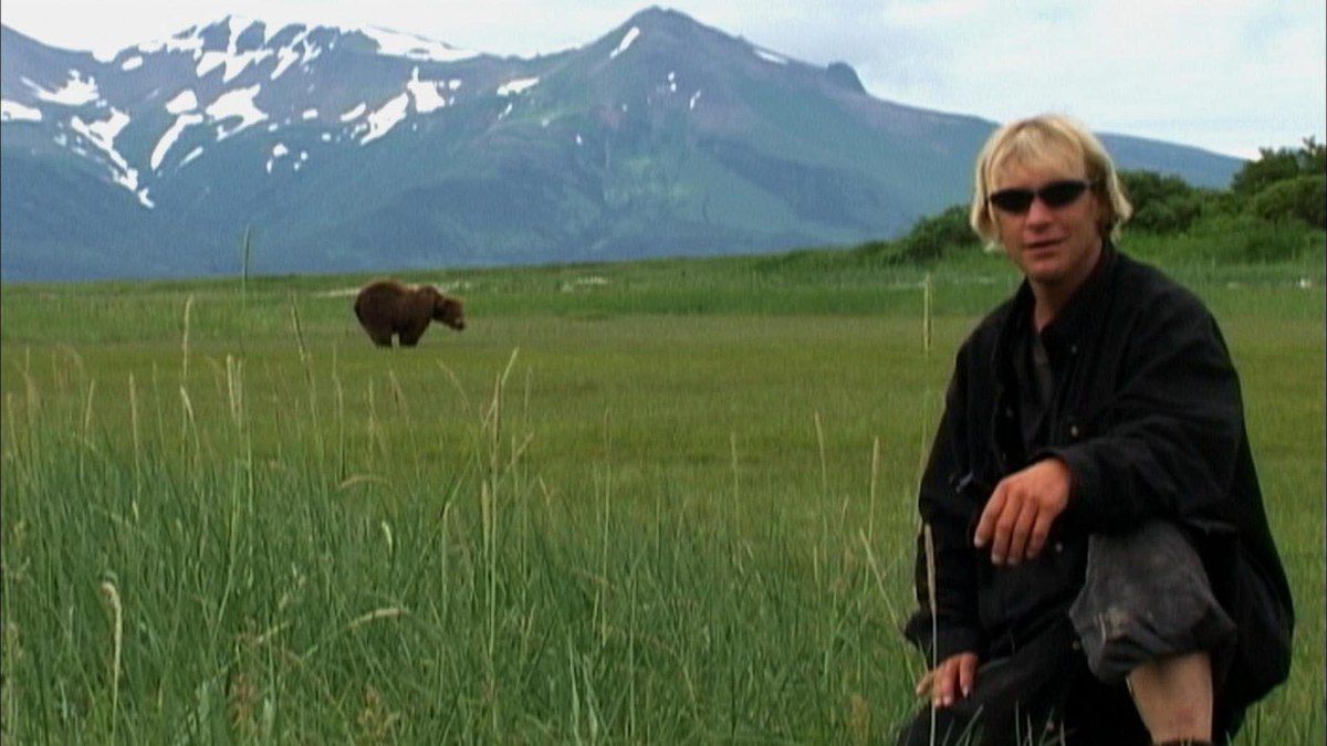 „Grizzly Man” și iubita lui, sfâșiați de un urs! Ultimele clipe din viața lor, înregistrate pe cameră