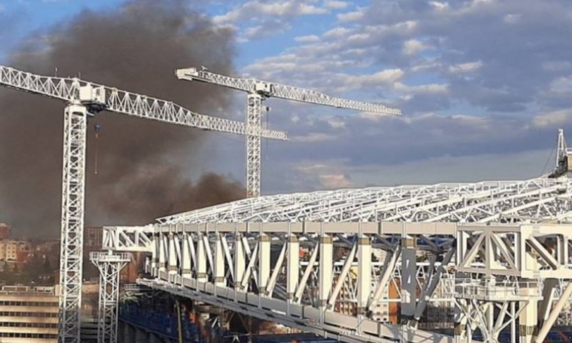 Incendiu de proporții la Madrid. Stadionul Santiago Bernabeu, cuprins de flăcări (VIDEO)