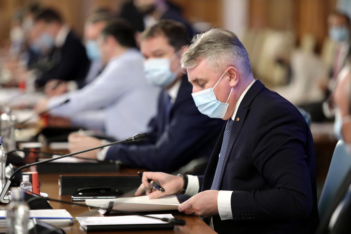 Lucian Bode, anunț important despre purtarea măștii de protecție. Se va întâmpla de la 1 iunie!