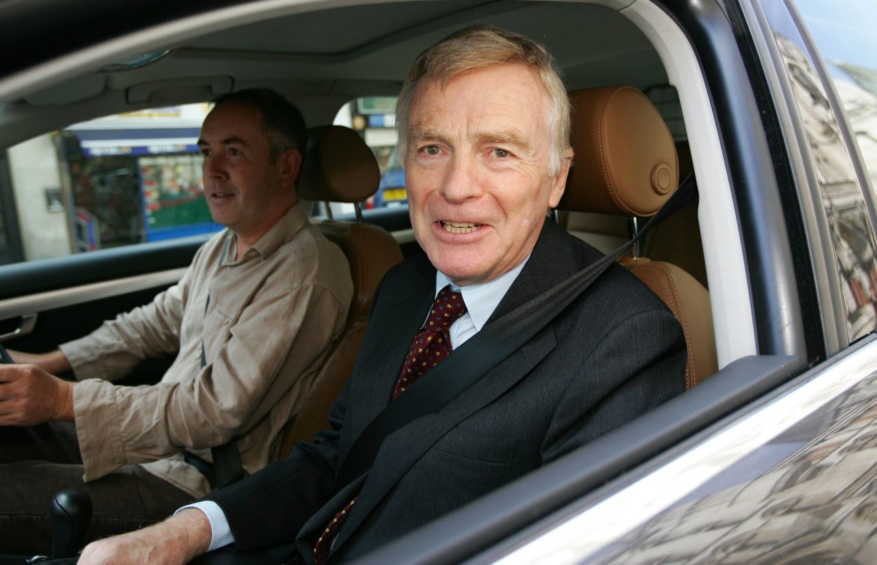 Milionarul Max Mosley a murit la 81 de ani. Trecutul controversat al mogulului din Formula Unu