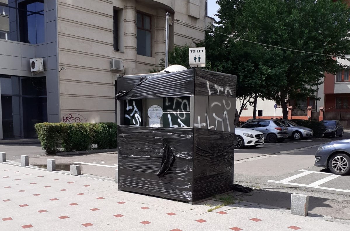 Toaletele publice automate din București se închid. „Nu s-au mai primit bani de 7 luni de la Primăria Capitalei” EXCLUSIV