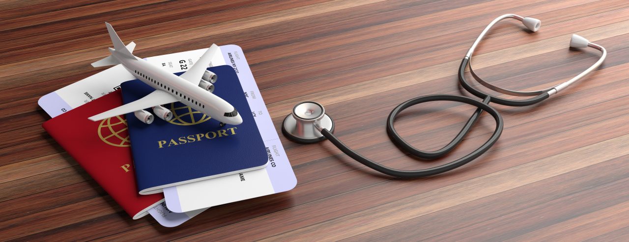 Vacanțele în străinătate s-ar putea scumpi considerabil vara aceasta. Avertismentul Booking.com