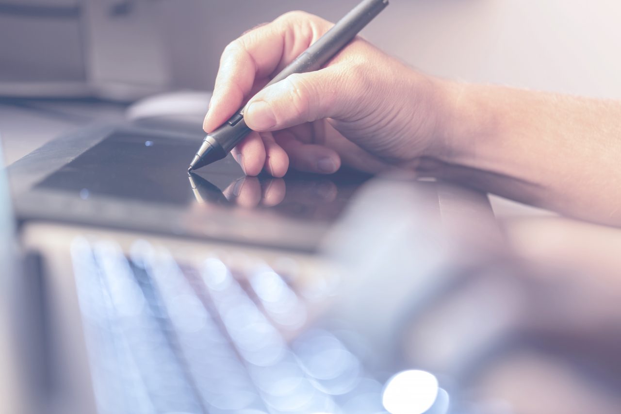 Sondaj BestJobs: Șapte din zece angajați români vor să își îmbunătățească abilitățile tehnice