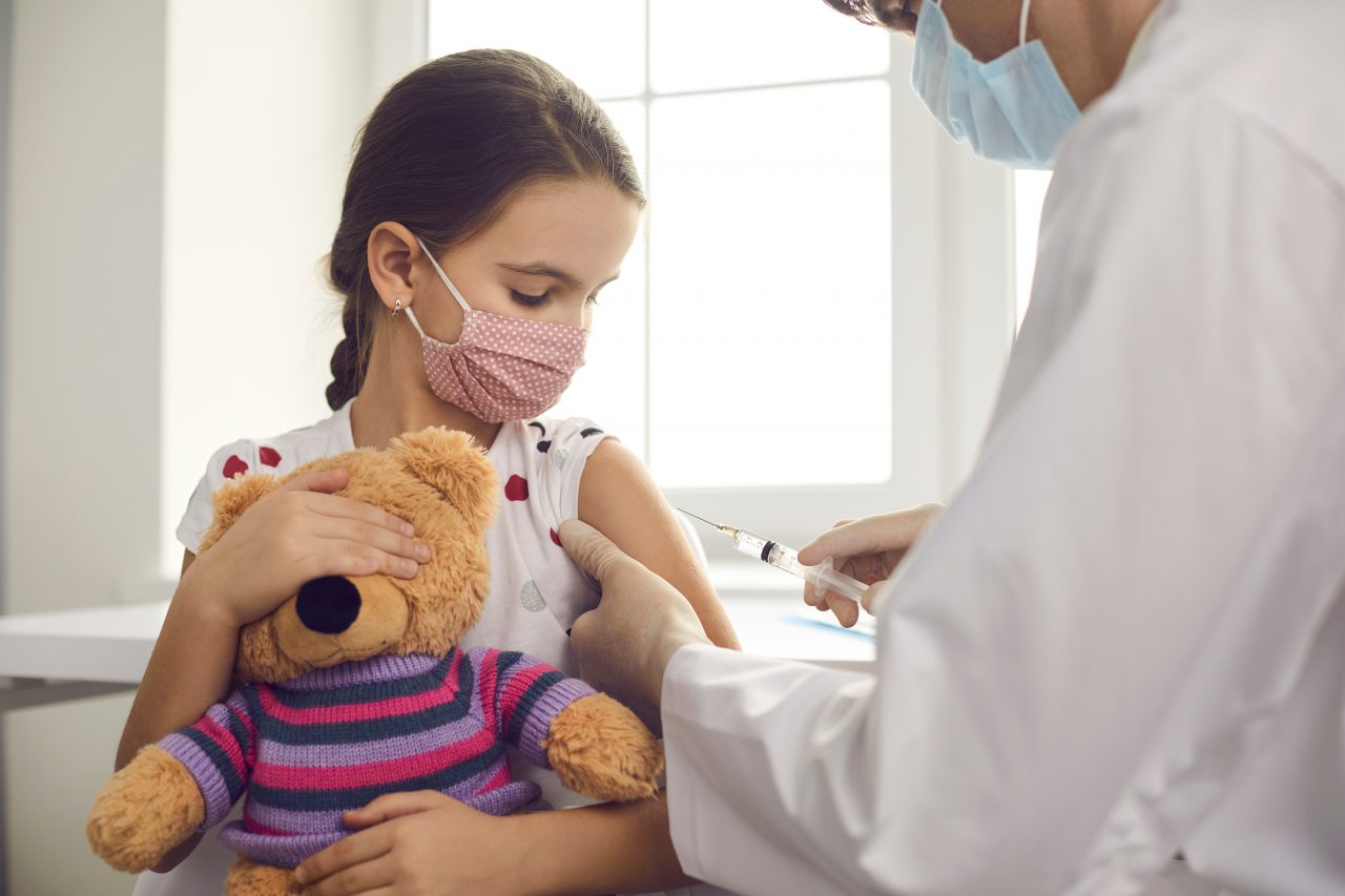 Vaccinarea anti-COVID a copiilor de 5-11 ani. Valeriu Gheorghiță: Ar putea începe în a doua parte a lunii ianuarie