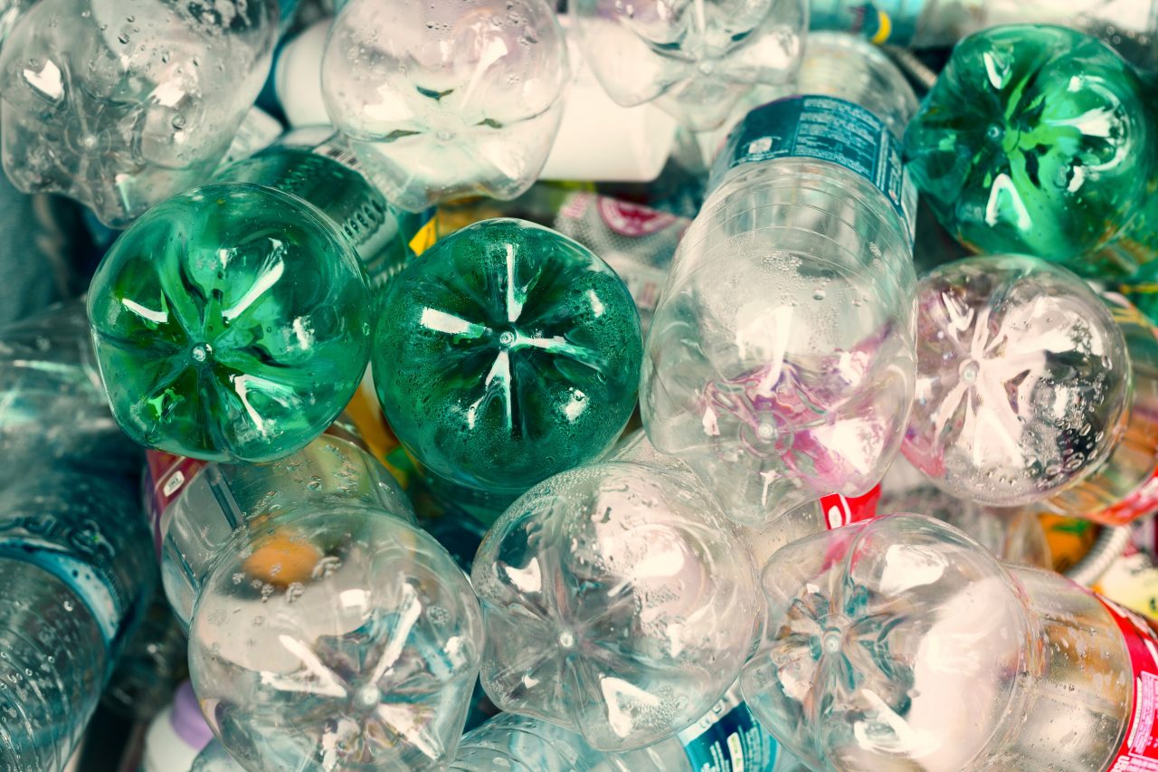 Ministrul Mediului: Garanția pentru sticlele de plastic va fi de 50 de bani. Ce fel de ambalaje vor putea fi predate