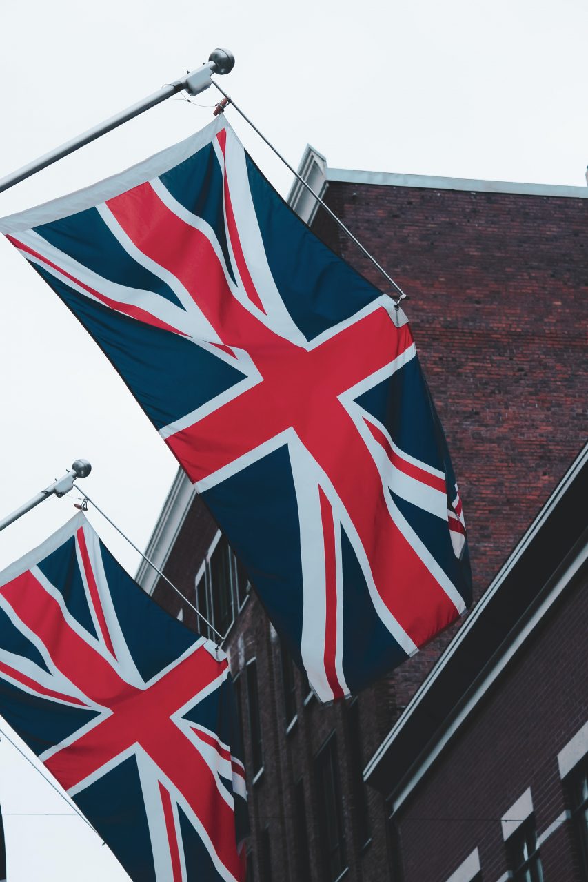 Un nou sistem de acordare a vizelor de muncă în Marea Britanie pentru oameni de ştiinţă, artişti sau muzicieni premiaţi