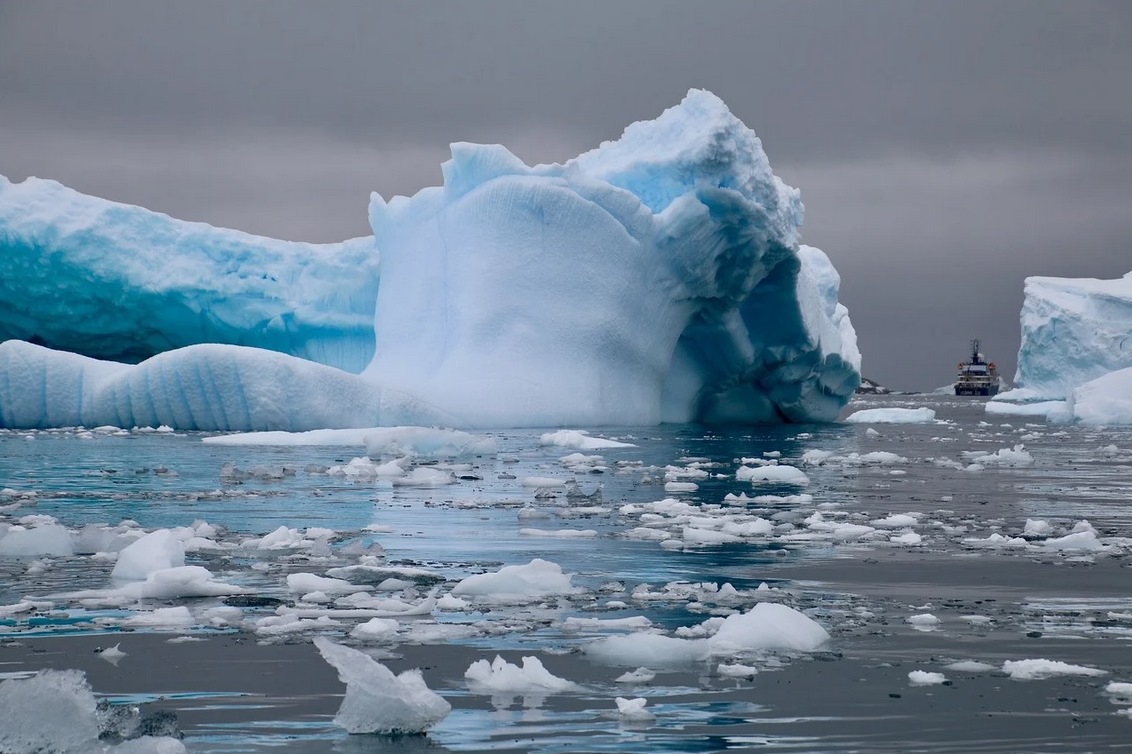Cine au fost primii oameni care au descoperit Antarctica. S-a întâmplat cu 1300 de ani înainte să ajungă acolo europenii