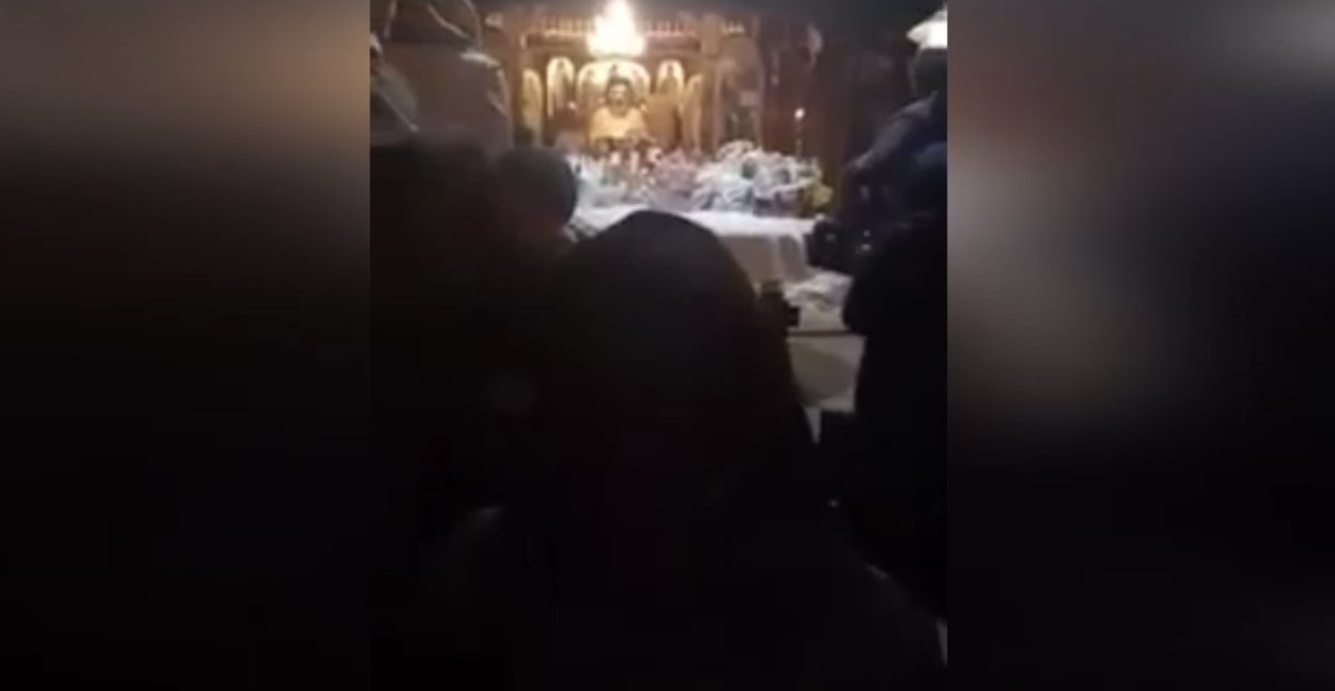 Predica unui stareț din Neamț: Oamenii vaccinați „vor fi zombi” și se vor „umple de solzi” (VIDEO)