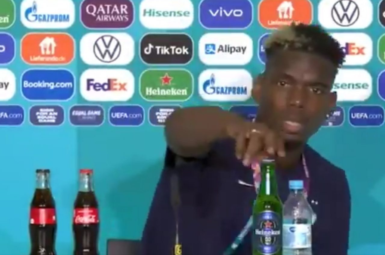 „Trendul Ronaldo” face noi „victime”. Paul Pogba a eliminat un brand celebru de pe masă (VIDEO)