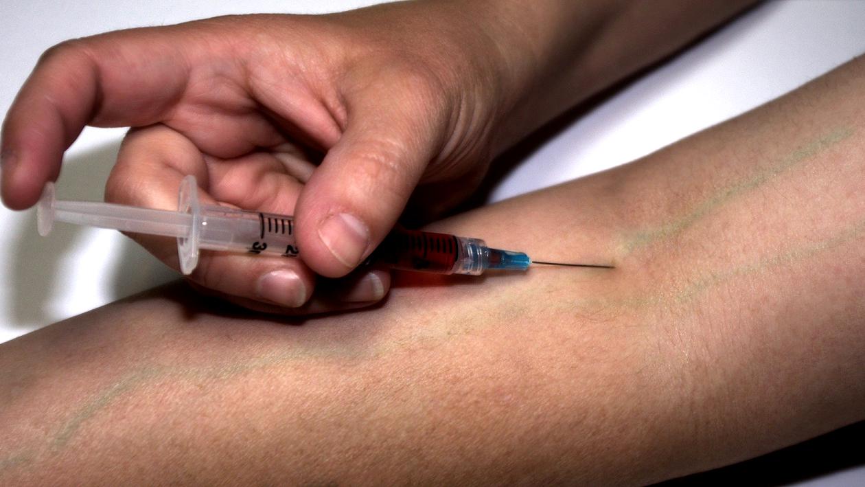 Statul român solicită amânarea livrărilor de doze de vaccin anti-Covid, din cauza încetinirii campaniei de imunizare