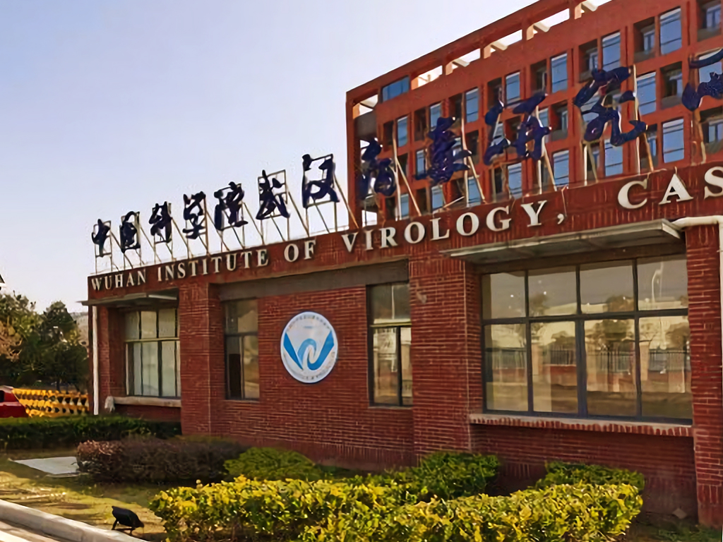 Dezvăluirile singurului om de știință străin primit în laboratorul din Wuhan. A spus totul despre virusul SARS-CoV-2