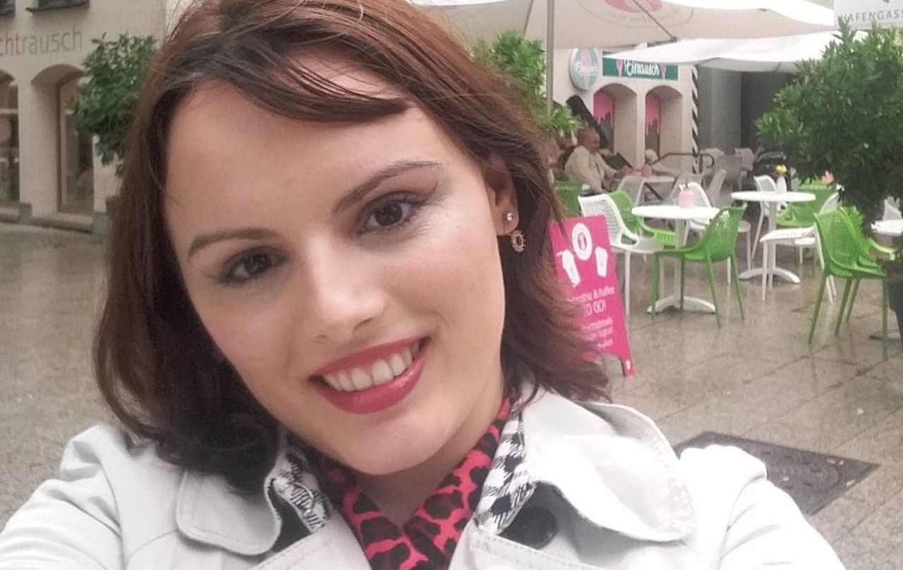 EXCLUSIV | Povestea tinerei care a acuzat că trebuia să fie vândută traficanților de carne vie la un casting de film. ”România a rămas un paradis pentru traficanți, nu s-a schimbat nimic în 10 ani”
