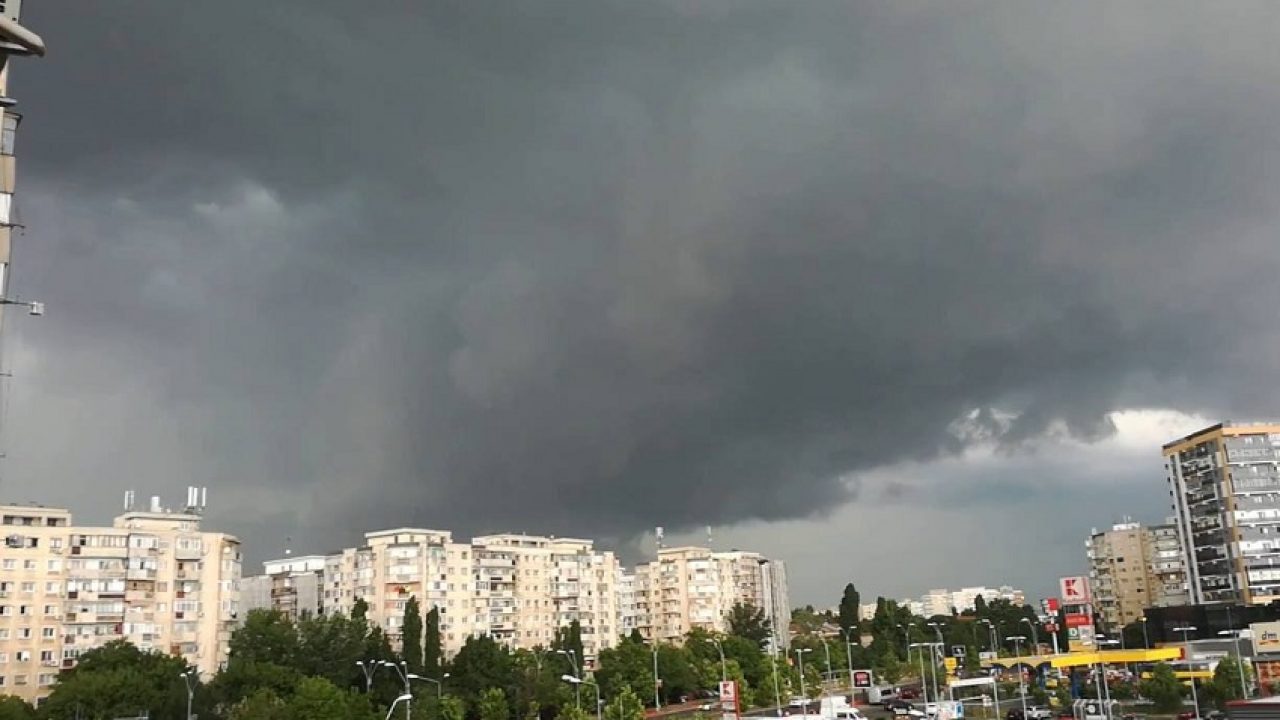 Vremea în Capitală. ANM anunță temperaturi de 27 de grade, dar și ploi torențiale