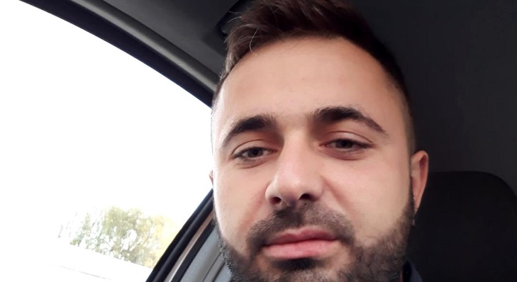 Bărbatul care și-a ucis iubita în fața fiicei ei de doar patru ani era eliberat condiționat